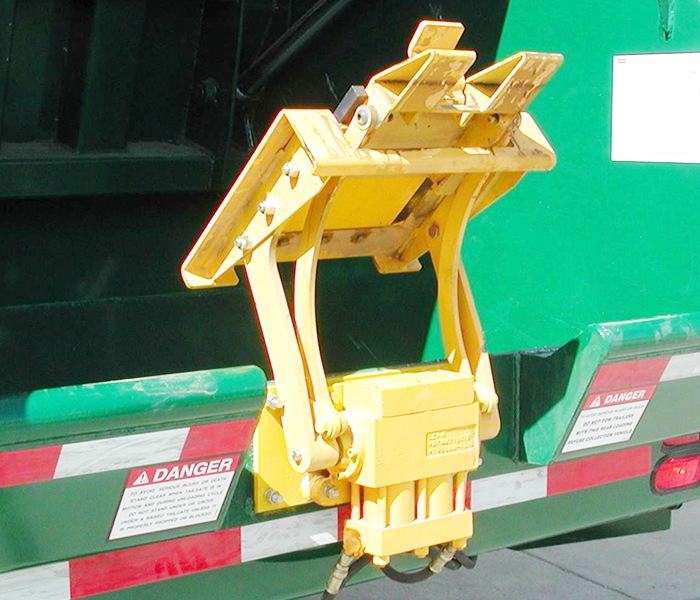 BTL 208 Trash Truck Container Lifter - Tipper